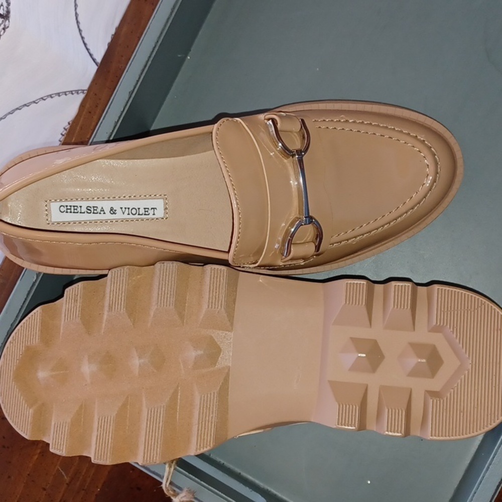 🎉👄Nude Platform Lug Sole Loafers🩷🎉 - Picture 3 of 4